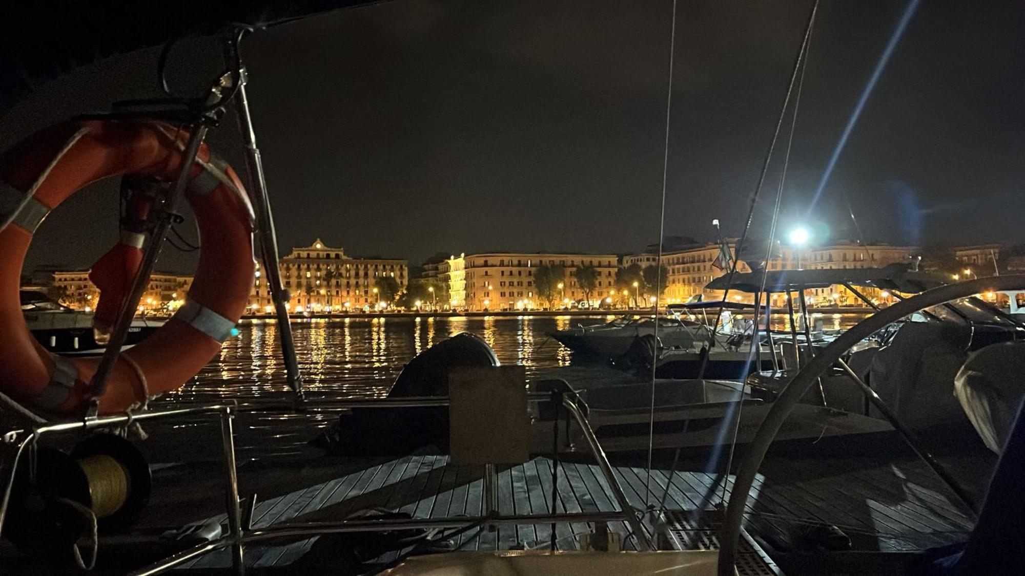 Charming Sailing Boat - Le Dimore Di Ines Bari Luaran gambar